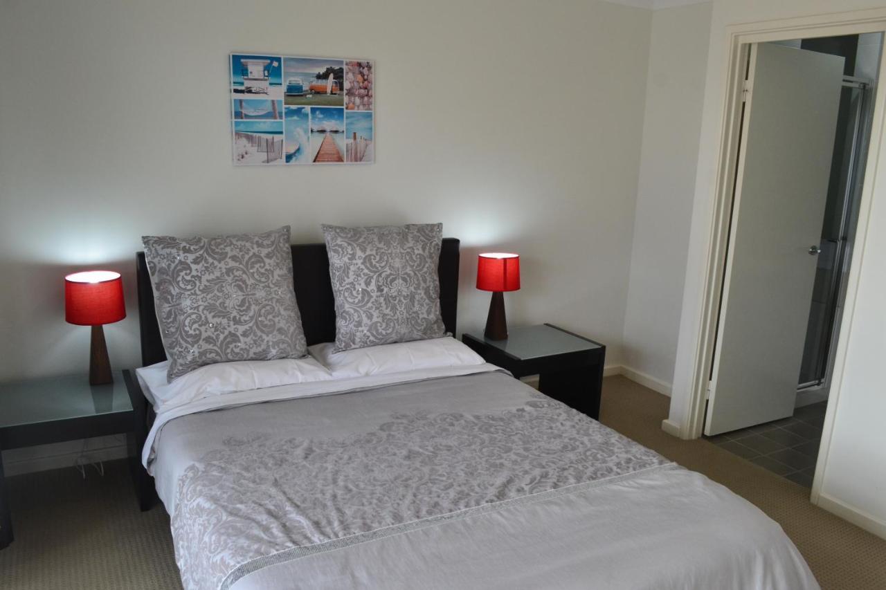 North Coogee Beach House Fremantle Bagian luar foto