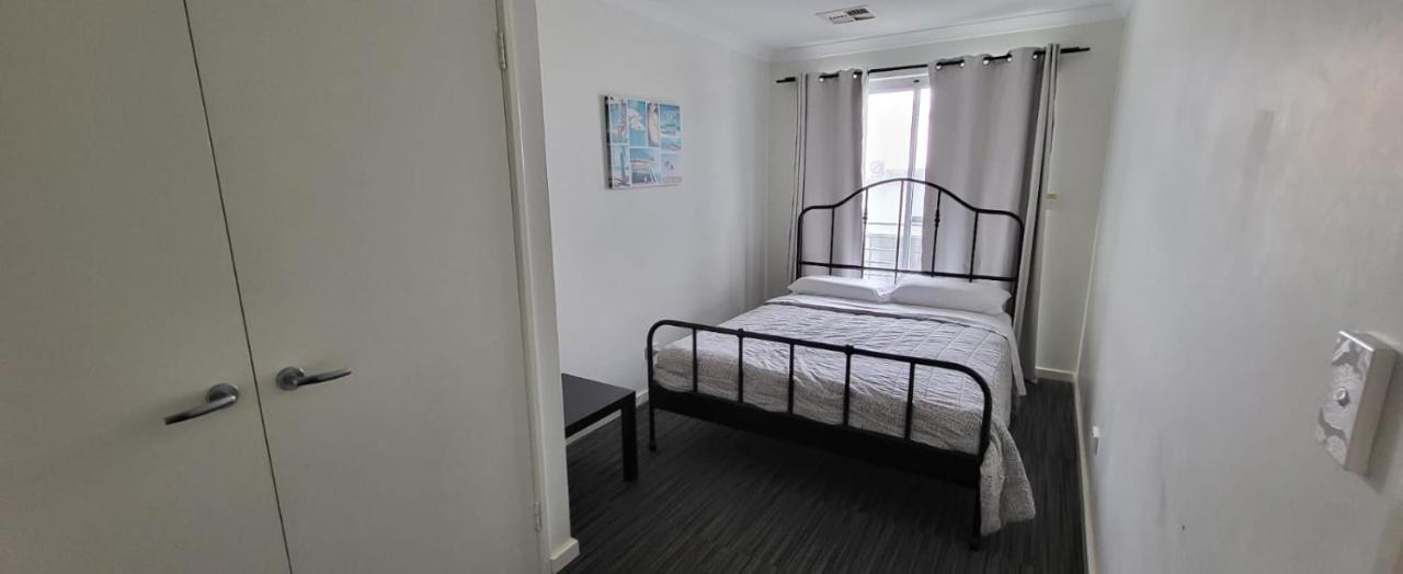 North Coogee Beach House Fremantle Bagian luar foto