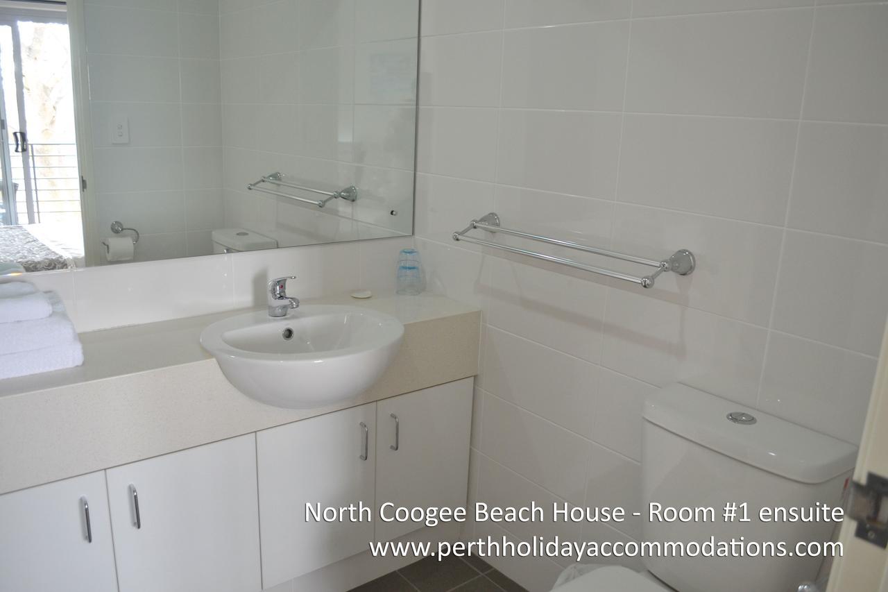 North Coogee Beach House Fremantle Bagian luar foto